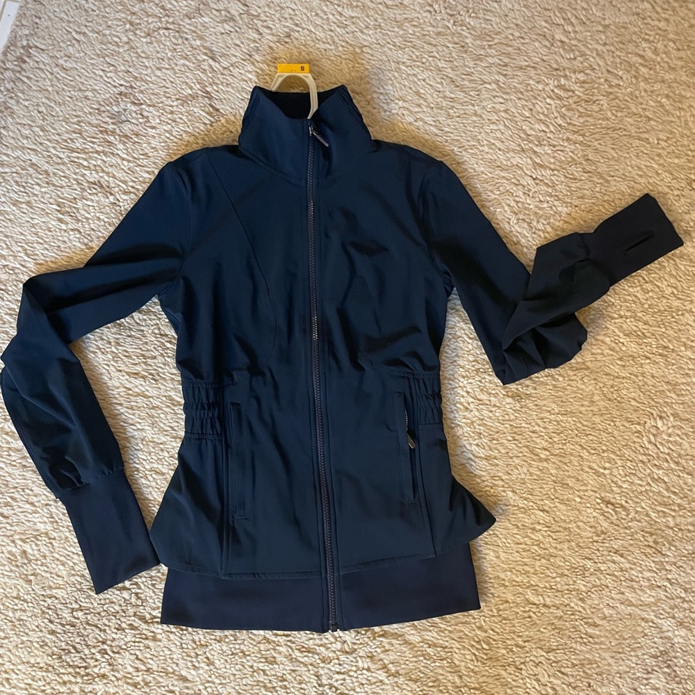 XSOLDX Lululemon Navy jacket